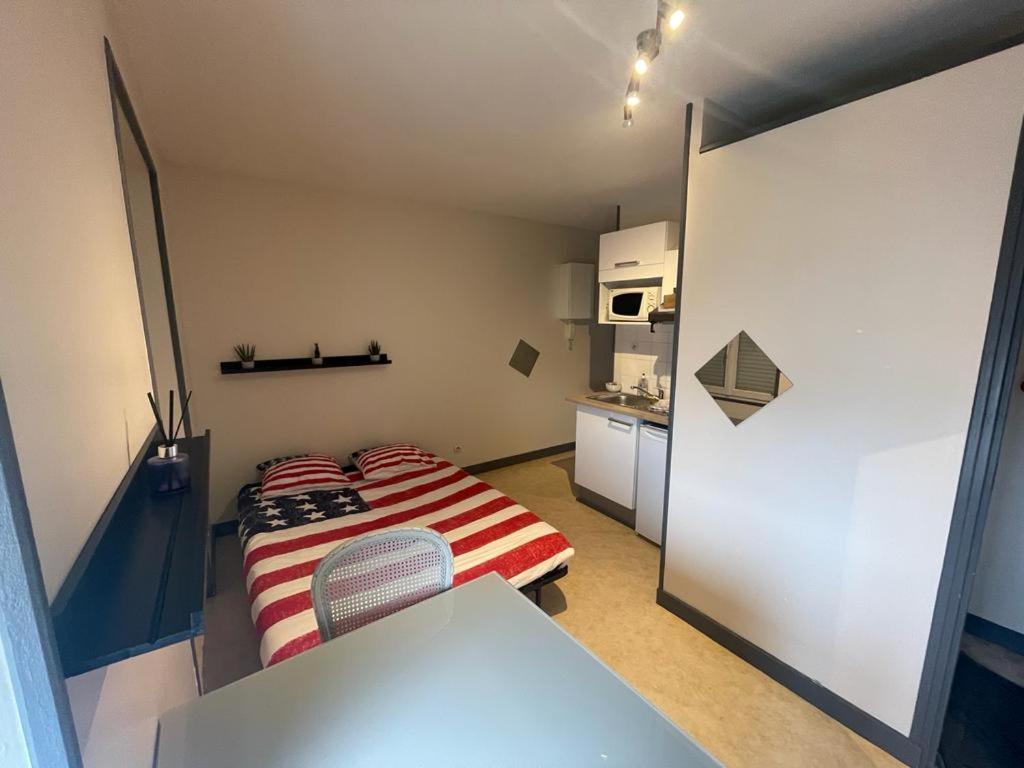 Studio Agreable Et Lumineux Apartamento Niort Exterior foto